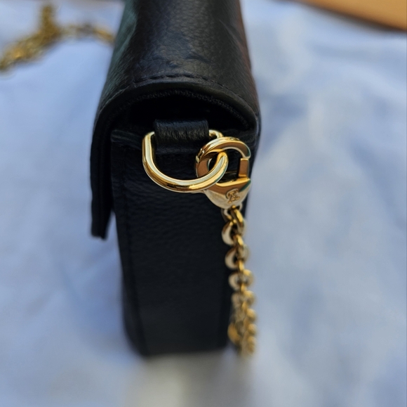 Louis Vuitton Pochette Felicie, Black - Picture 9 of 16